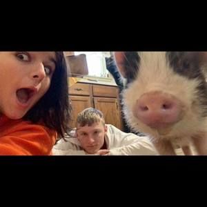 Meet your Posher, Lonna